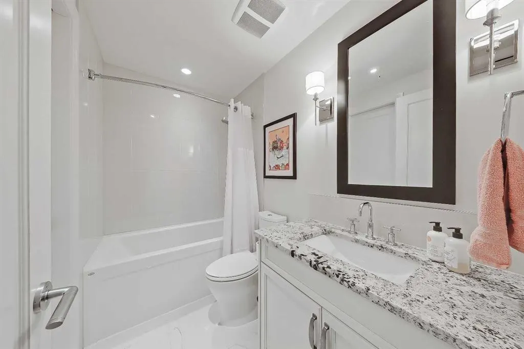221 Quarry Way SE, #107