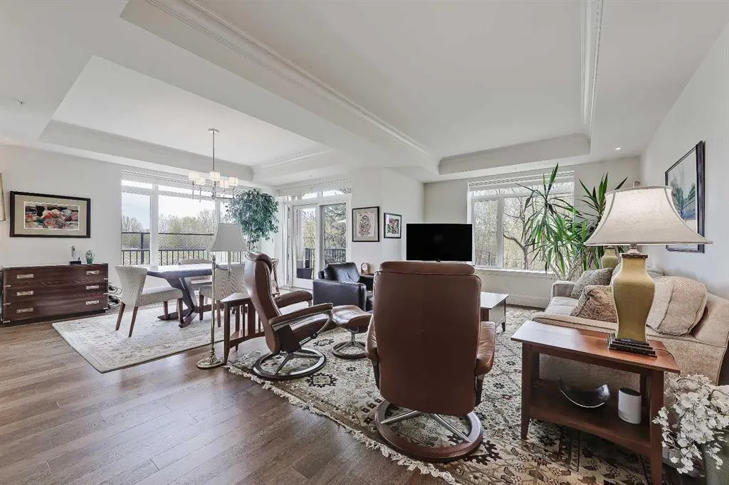 221 Quarry Way SE, #107