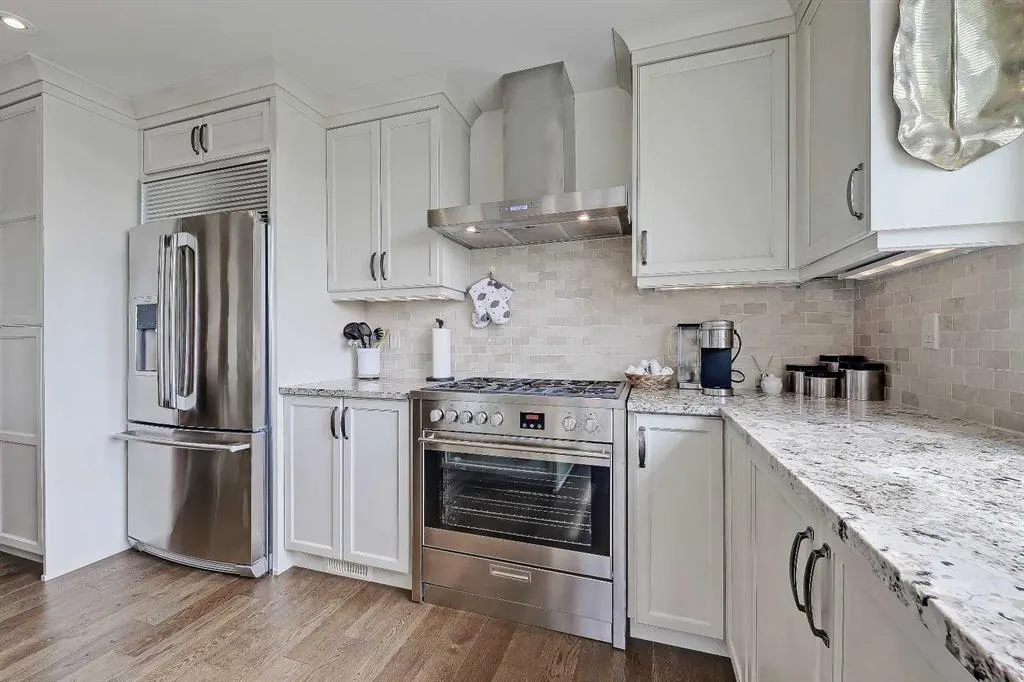 221 Quarry Way SE, #107
