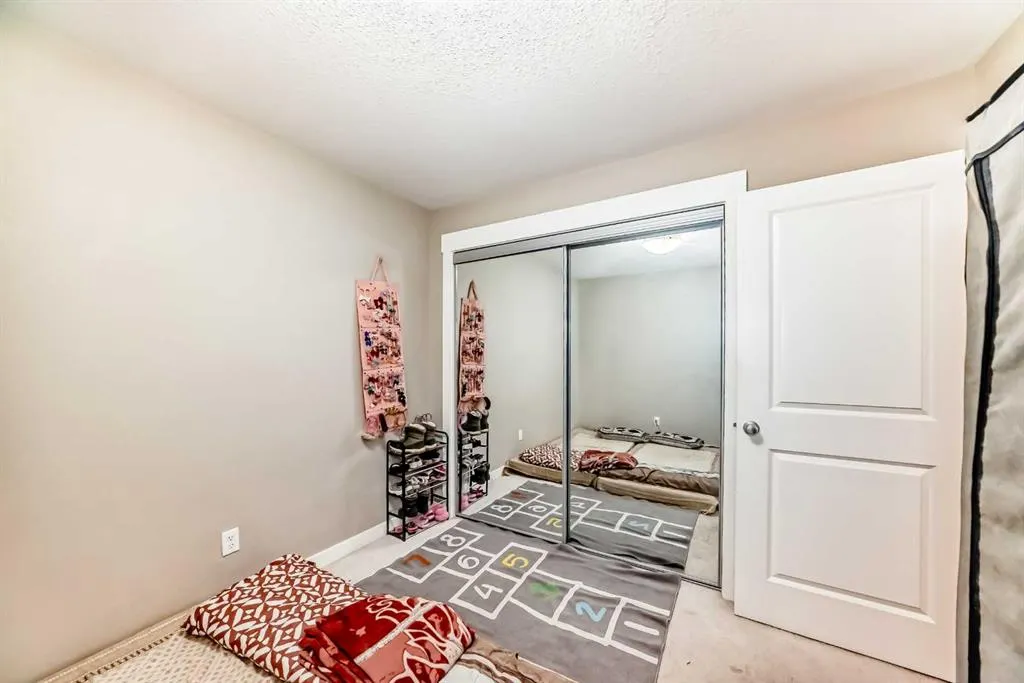 240 Skyview Ranch Road NE, #3403