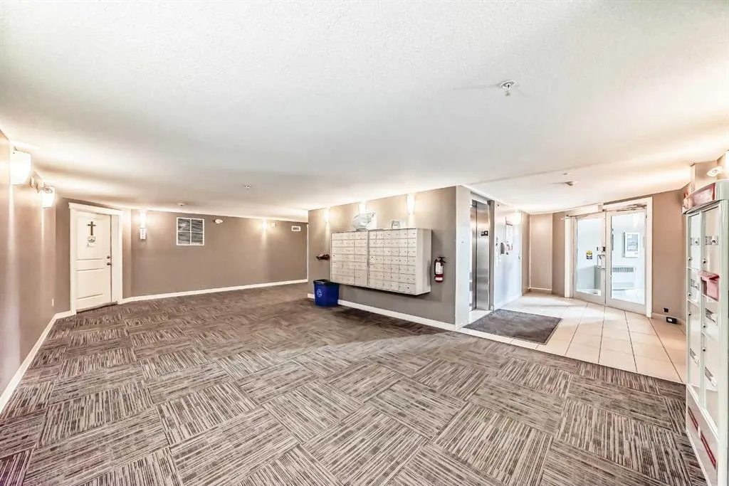 240 Skyview Ranch Road NE, #3403