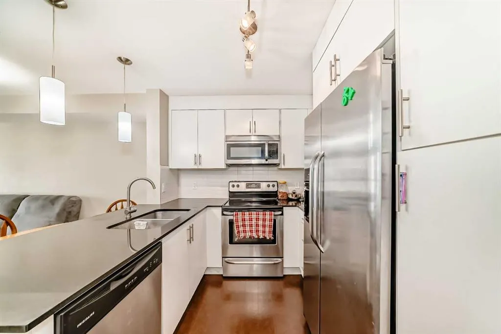 240 Skyview Ranch Road NE, #3403