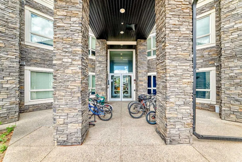 240 Skyview Ranch Road NE, #3403