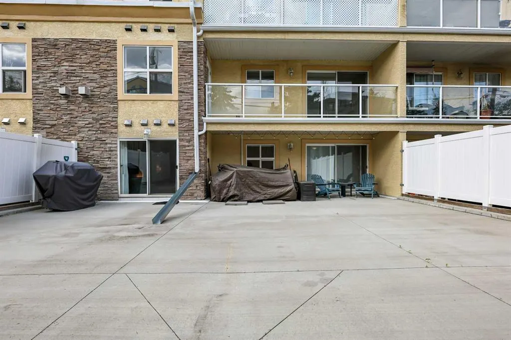 1631 28 Avenue SW, #211