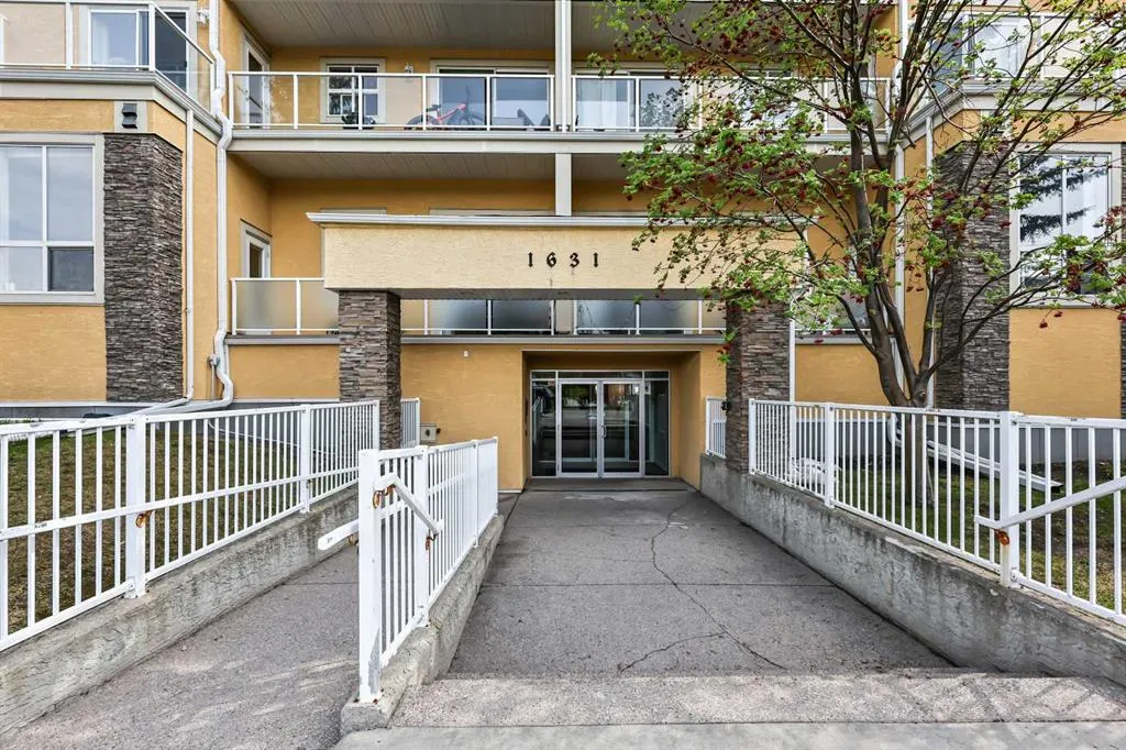 1631 28 Avenue SW, #211