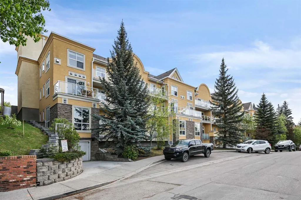 1631 28 Avenue SW, #211