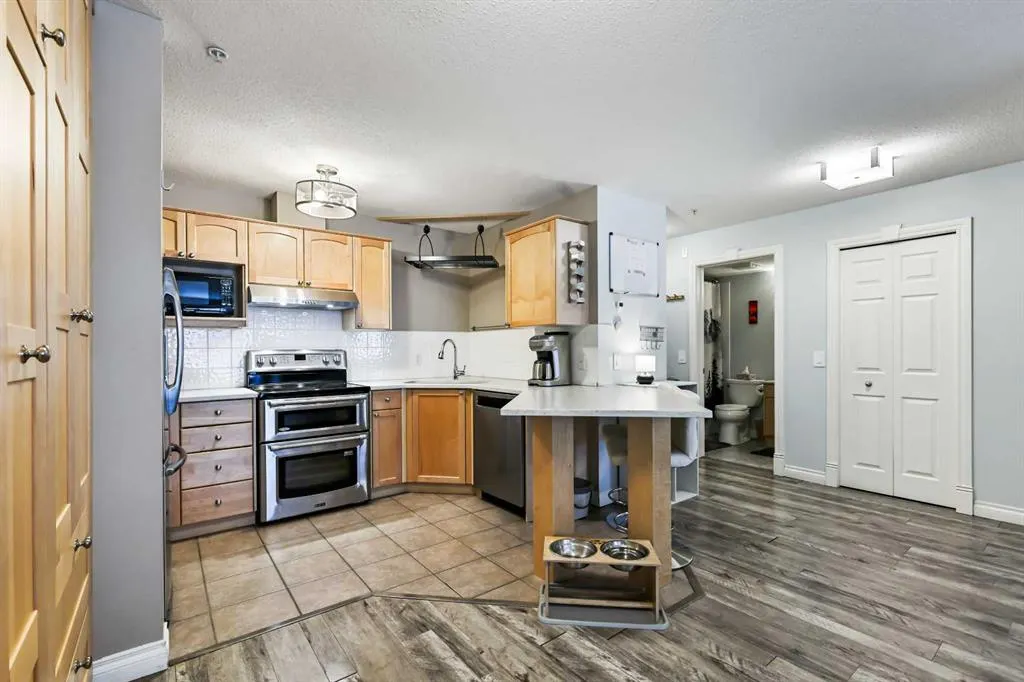 1631 28 Avenue SW, #211