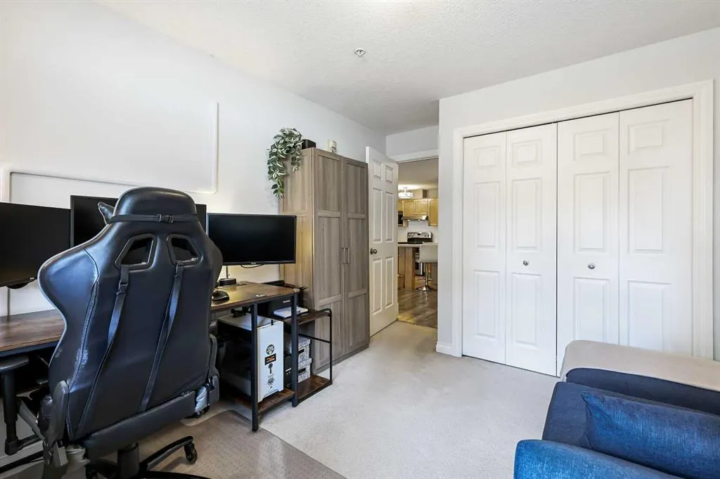 1631 28 Avenue SW, #211