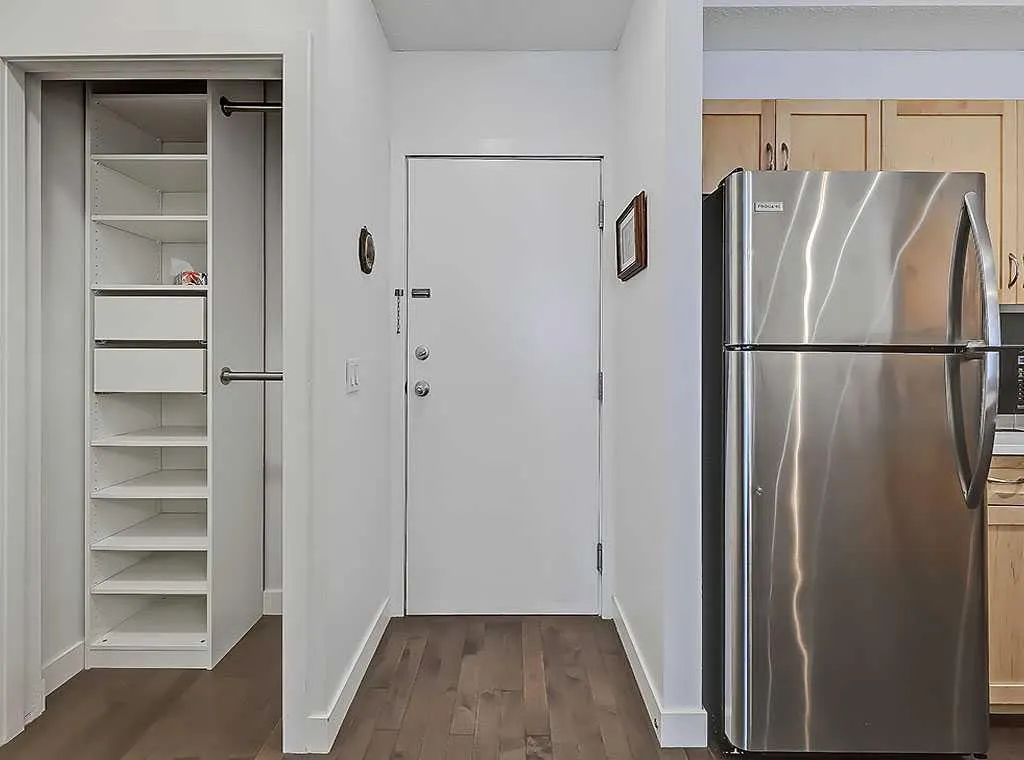 540 5 Avenue NE, #302
