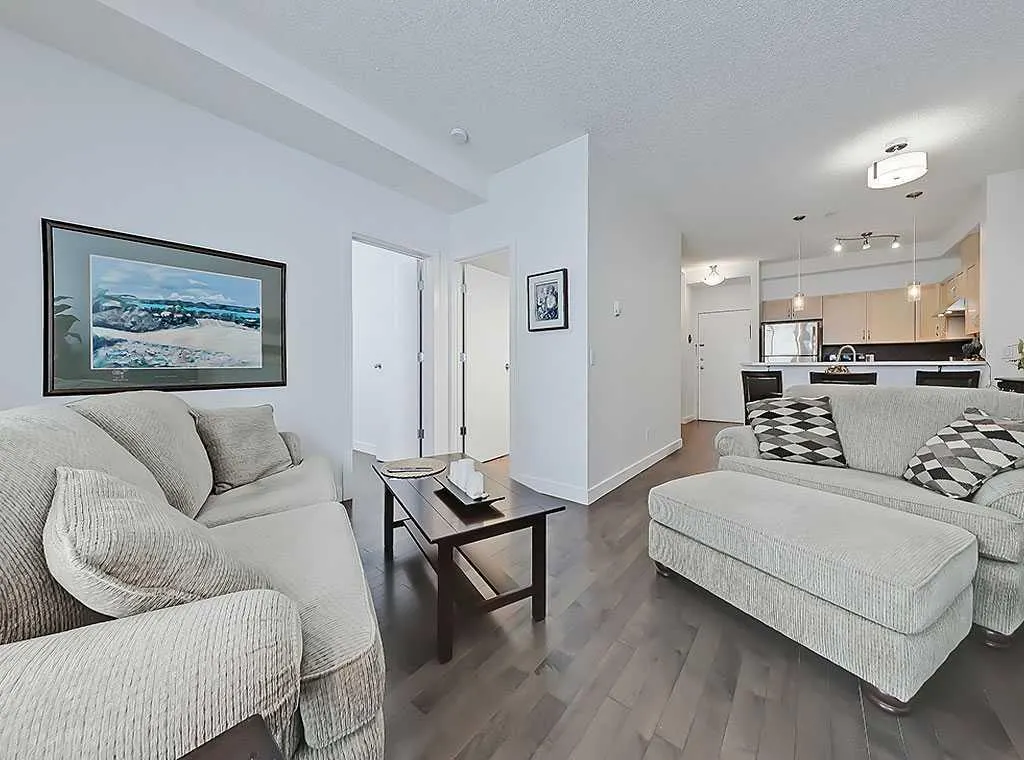 540 5 Avenue NE, #302