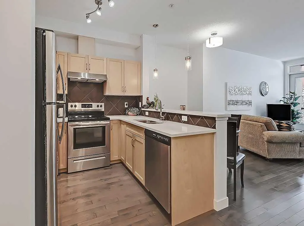 540 5 Avenue NE, #302