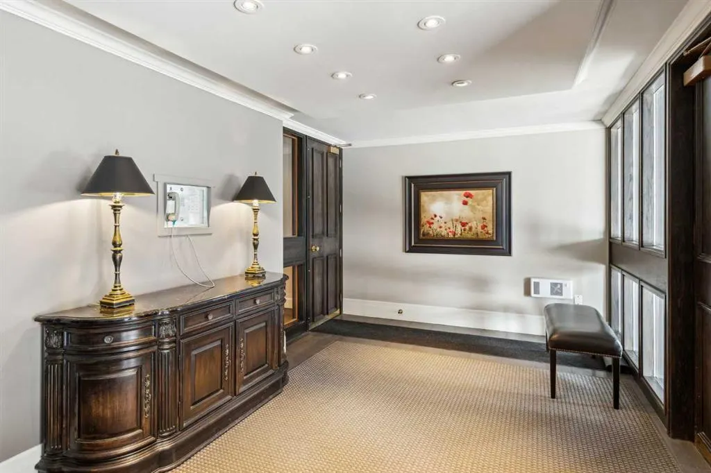 222 Eagle Ridge Drive SW, #3N