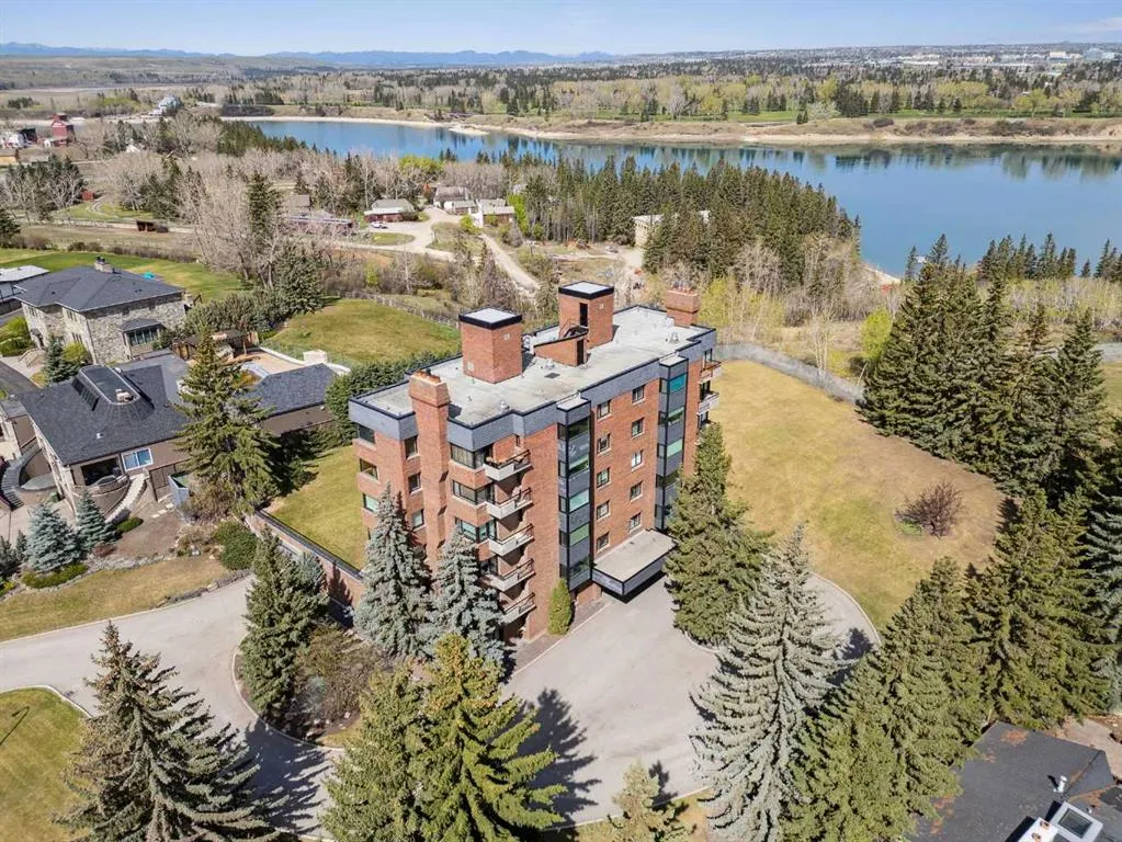 222 Eagle Ridge Drive SW, #3N