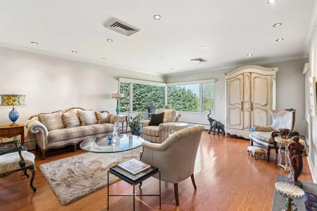 222 Eagle Ridge Drive SW, #3N