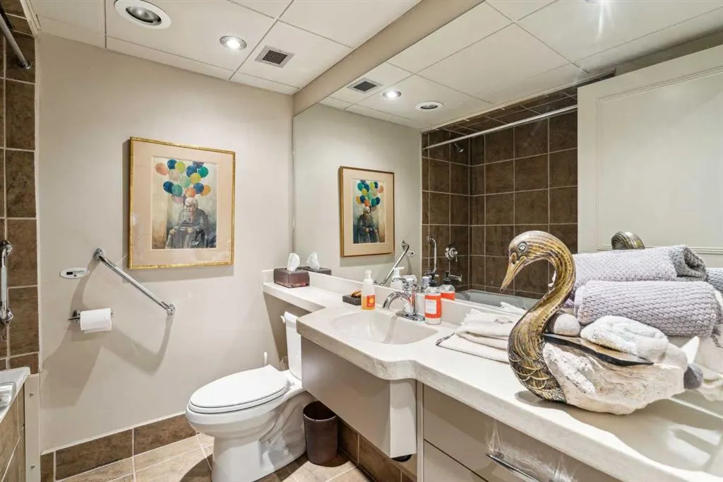 222 Eagle Ridge Drive SW, #3N