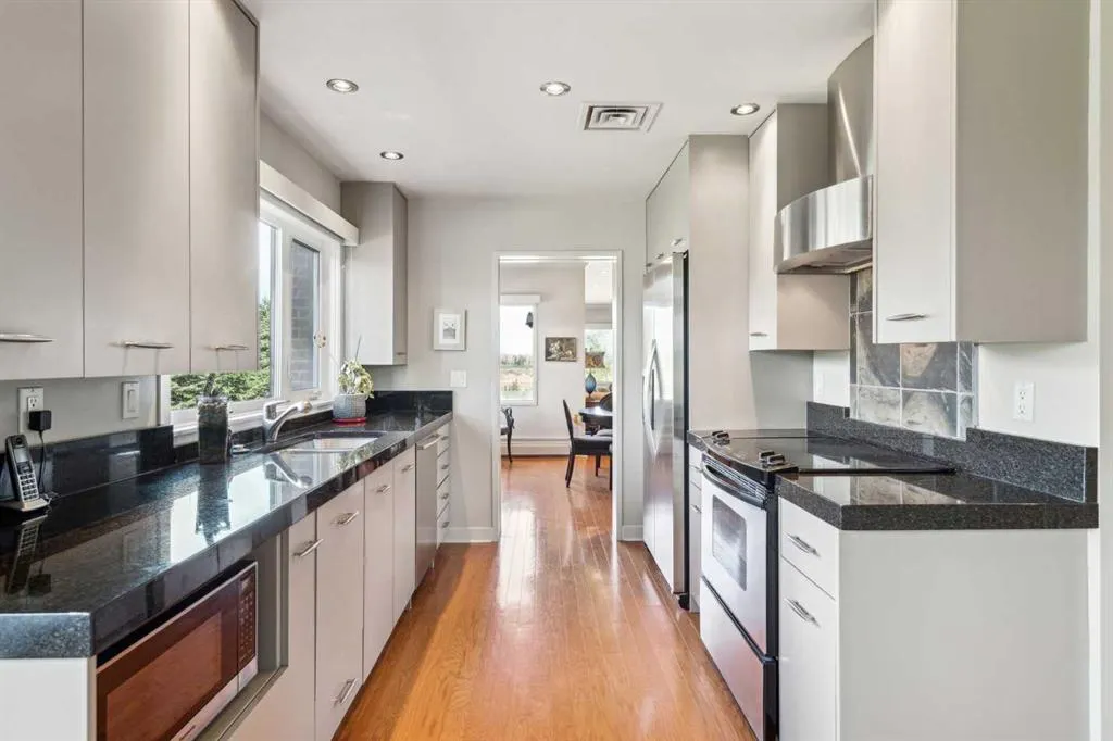 222 Eagle Ridge Drive SW, #3N