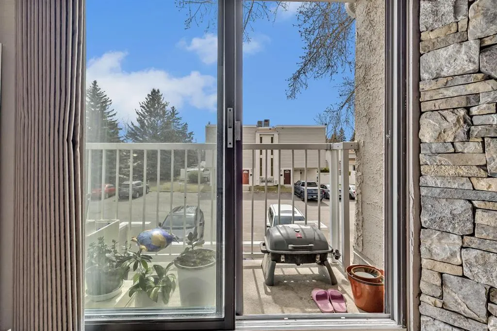 3500 Varsity Drive NW, #1306