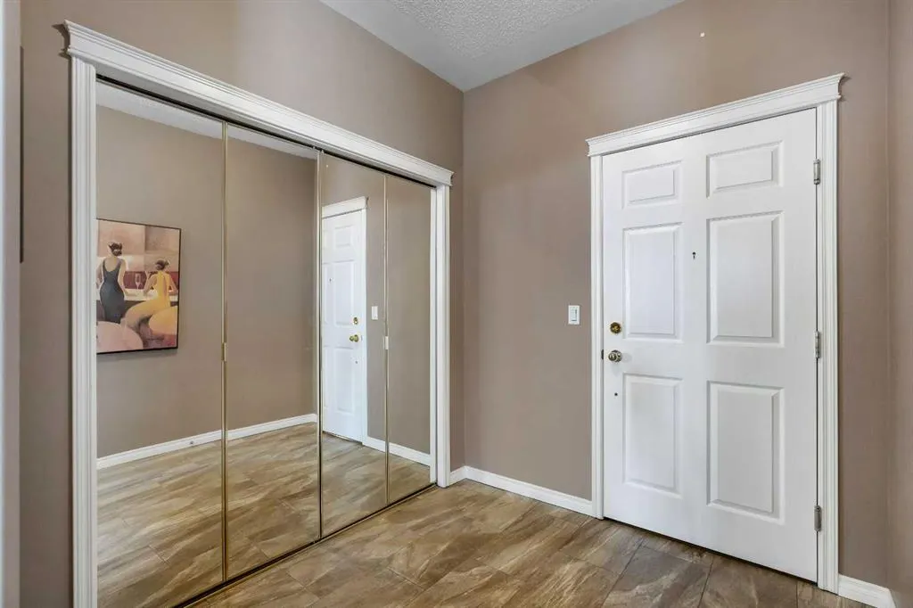 7451 Springbank Boulevard SW, #2306