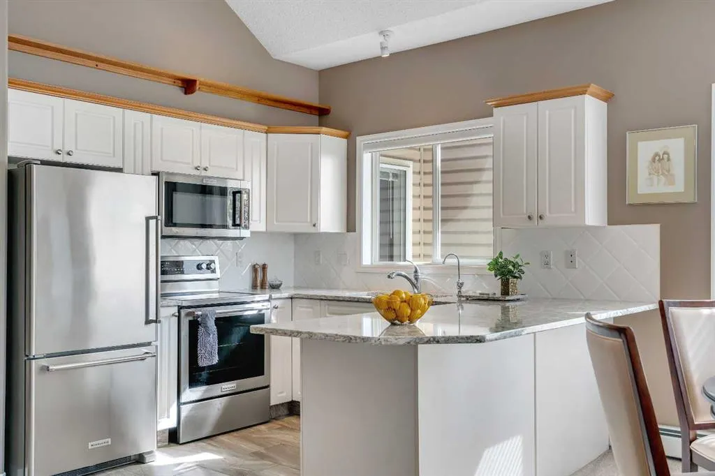 7451 Springbank Boulevard SW, #2306