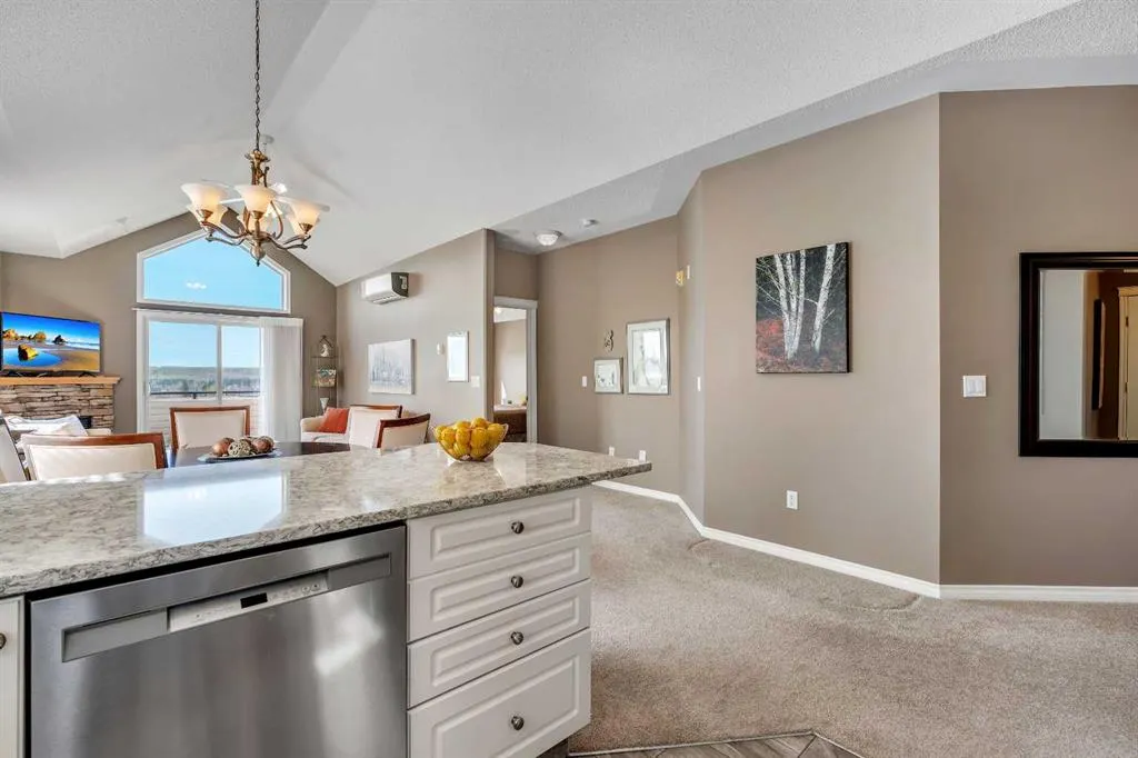 7451 Springbank Boulevard SW, #2306