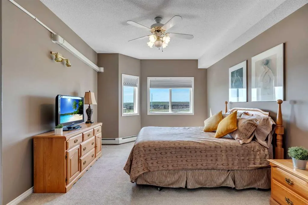 7451 Springbank Boulevard SW, #2306