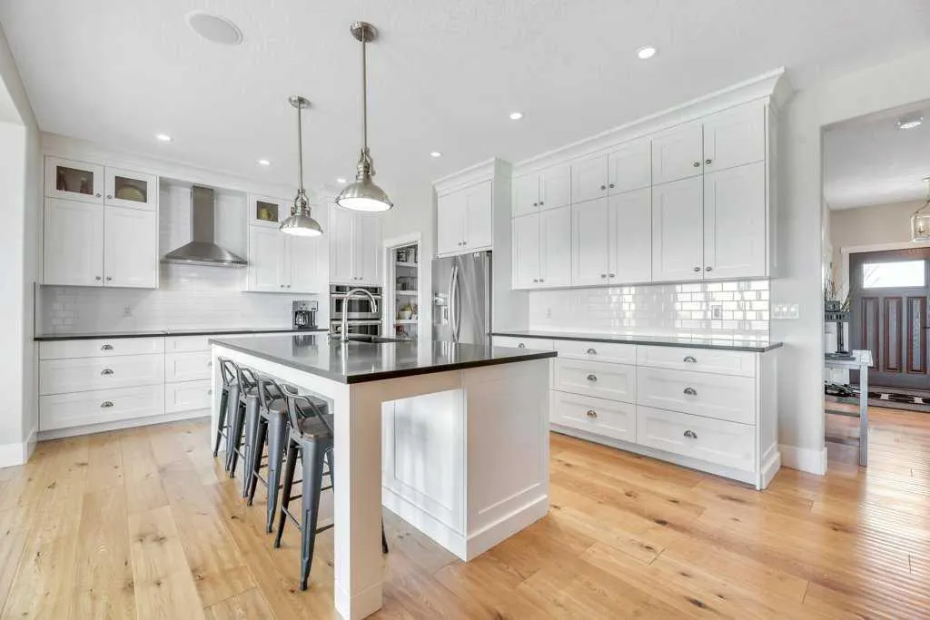1069 Hillcrest Manor Estates
