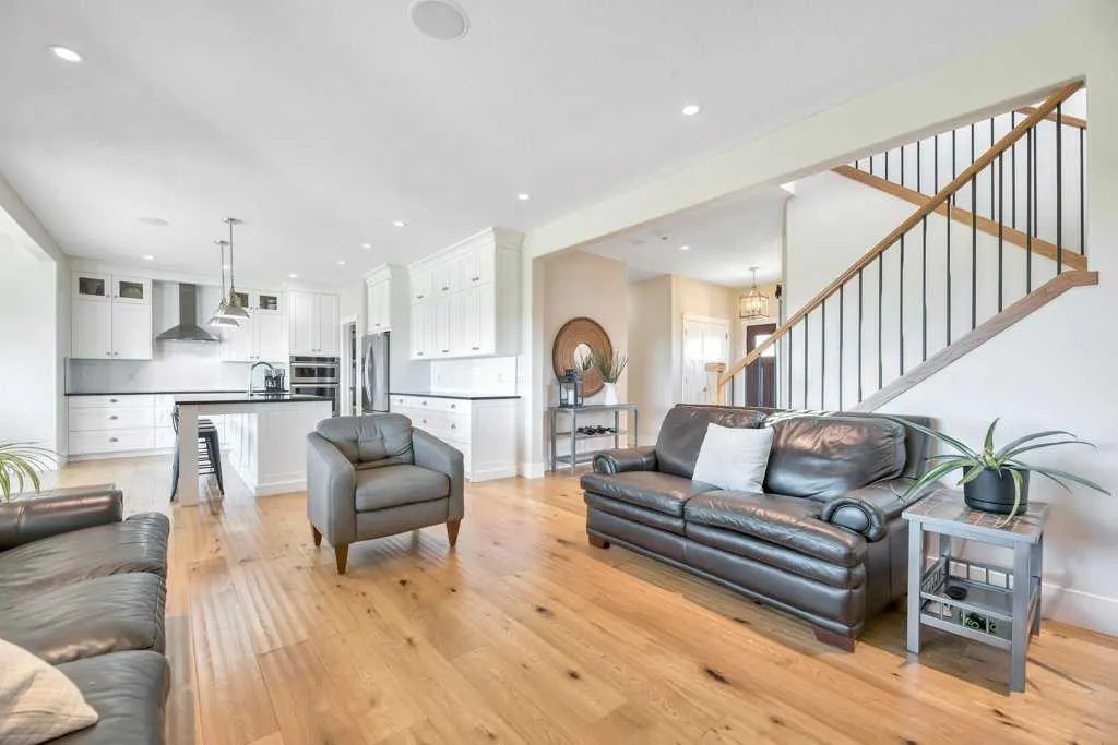 1069 Hillcrest Manor Estates