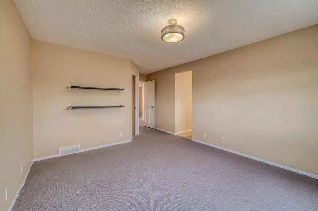 81 Evansmeade Circle NW