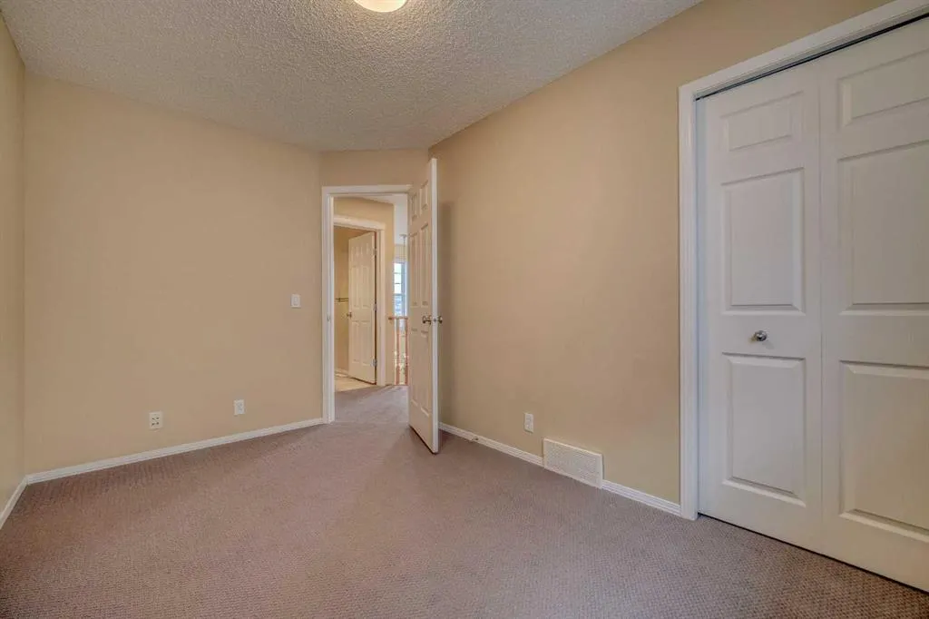 81 Evansmeade Circle NW