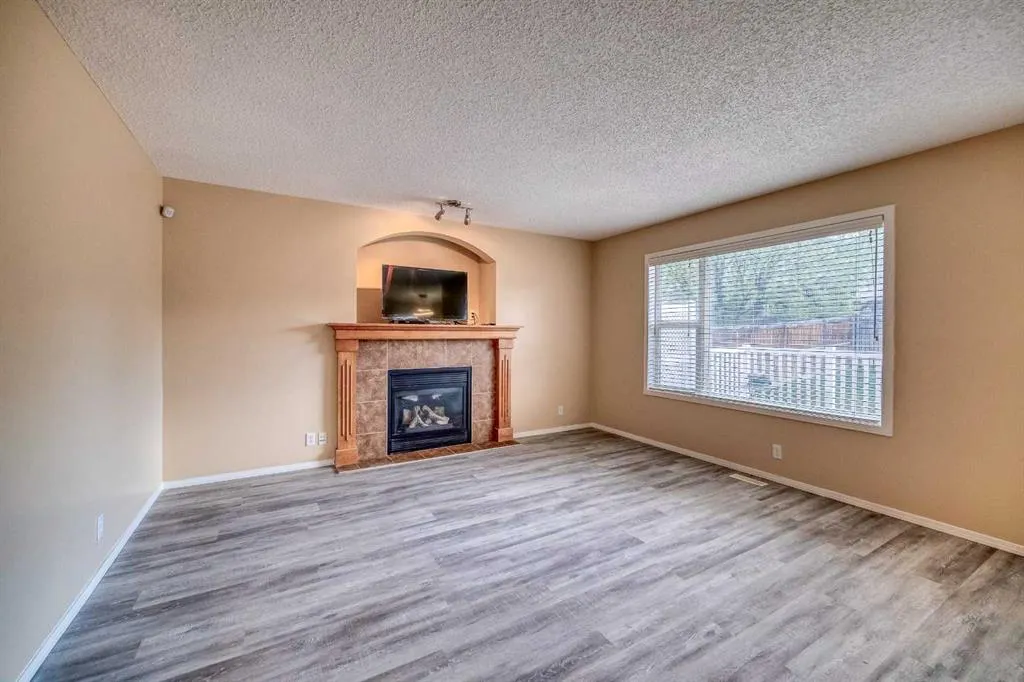 81 Evansmeade Circle NW