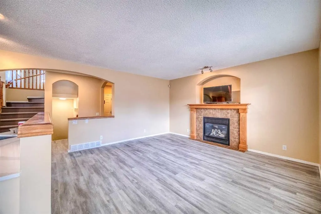 81 Evansmeade Circle NW