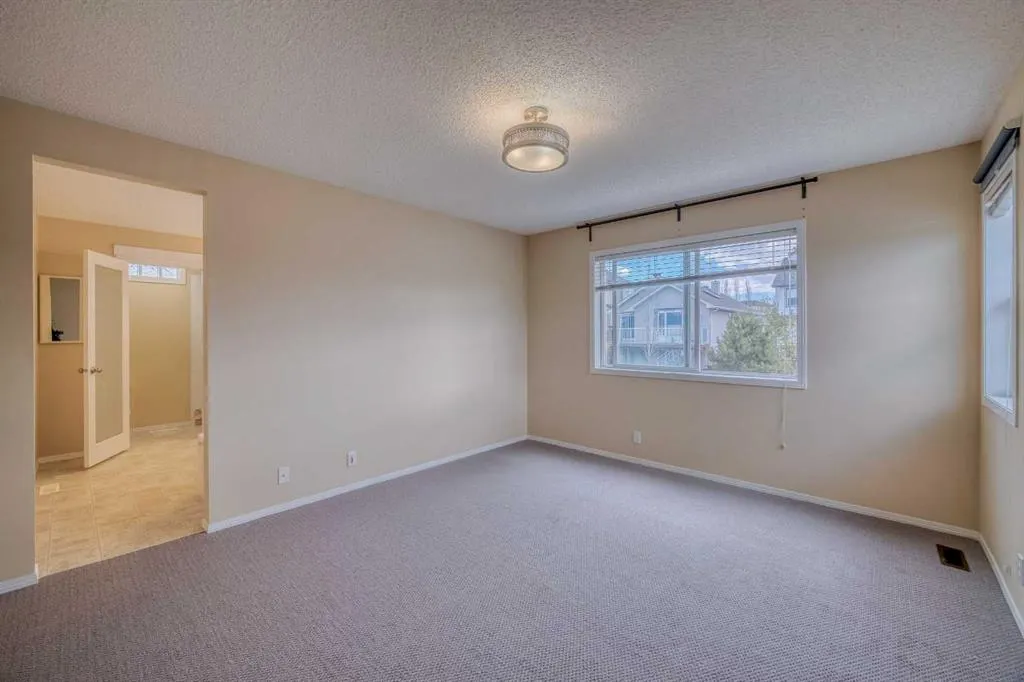 81 Evansmeade Circle NW