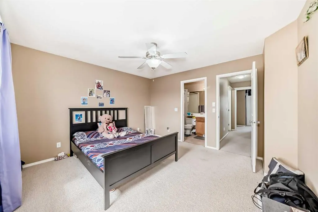 88 Taralea Gardens NE