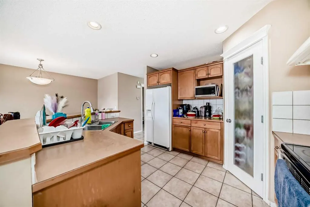 88 Taralea Gardens NE