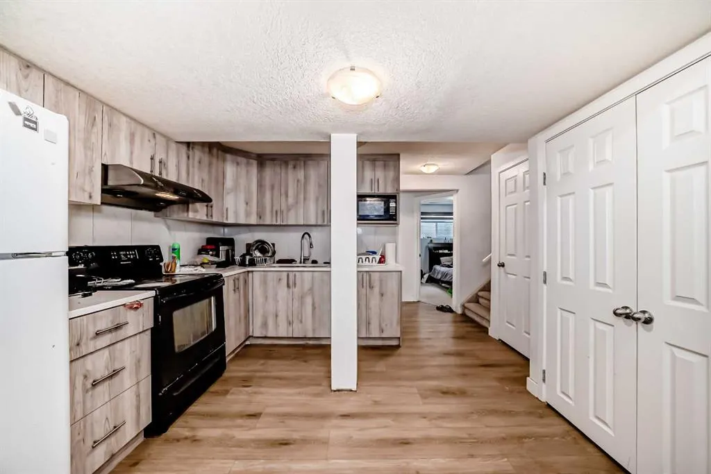 88 Taralea Gardens NE
