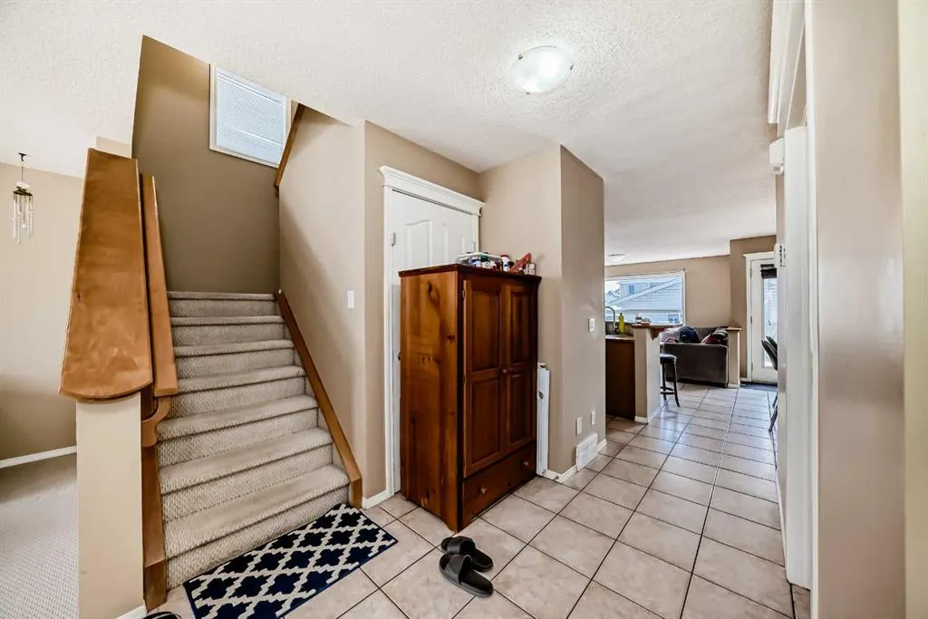 88 Taralea Gardens NE