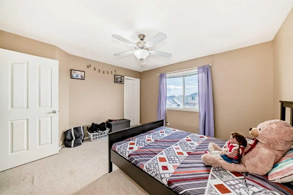 88 Taralea Gardens NE