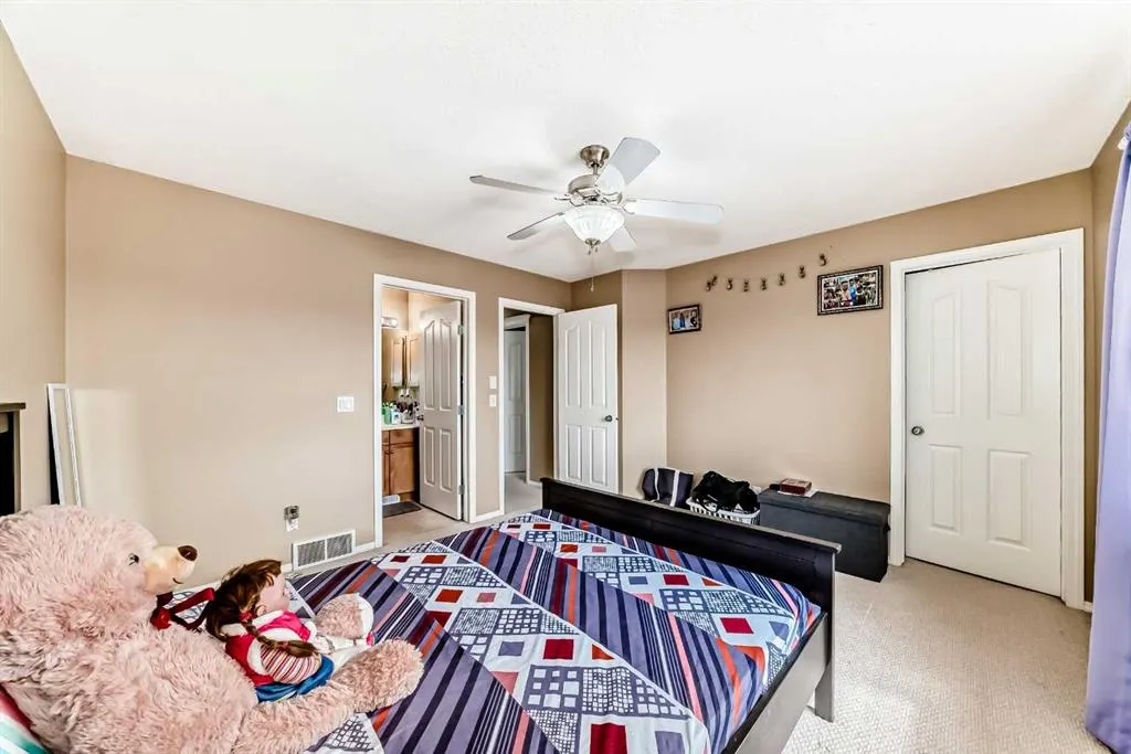 88 Taralea Gardens NE