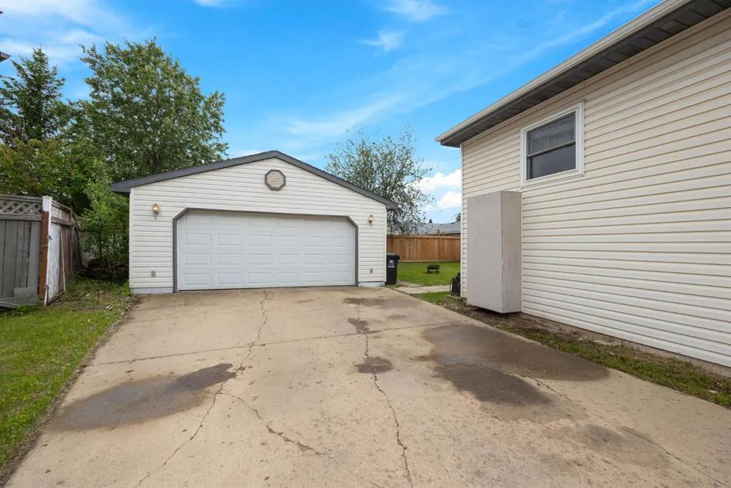 189 Parmenter Crescent