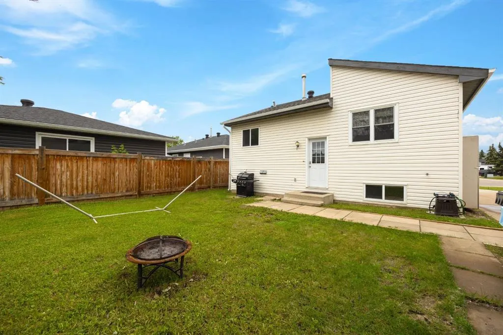 189 Parmenter Crescent