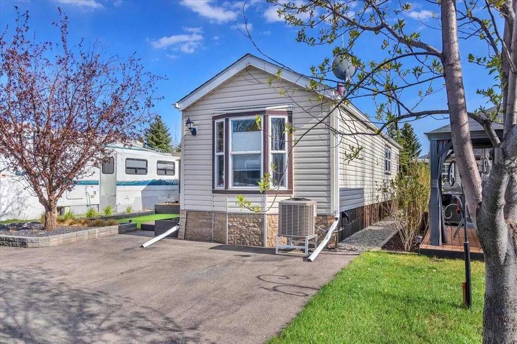 370165 79 Street E, #151