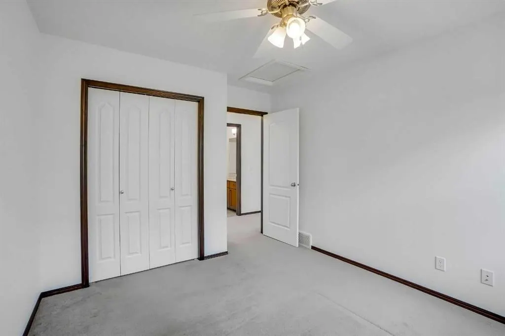 207 Auburn Glen Drive SE
