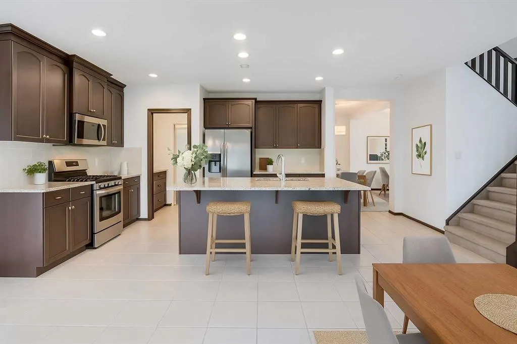 207 Auburn Glen Drive SE