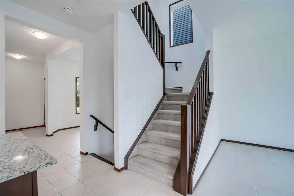 207 Auburn Glen Drive SE