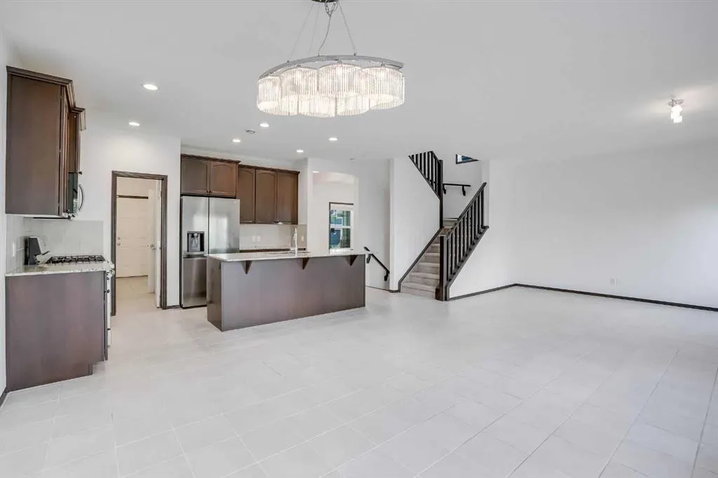 207 Auburn Glen Drive SE