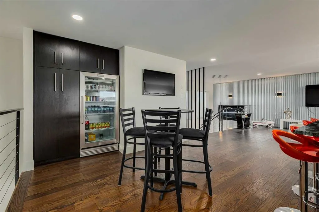 306046 17 Street E, #5