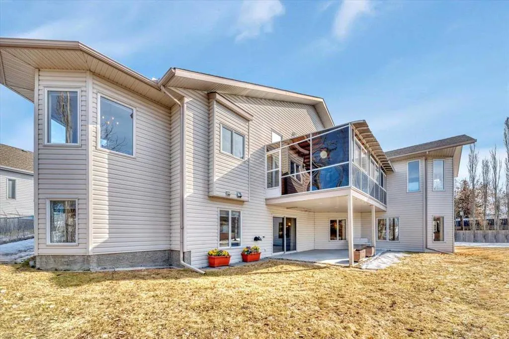 6 Wheeler Place E
