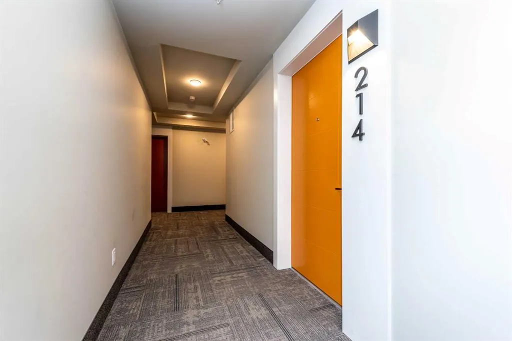 3932 University Avenue NW, #214
