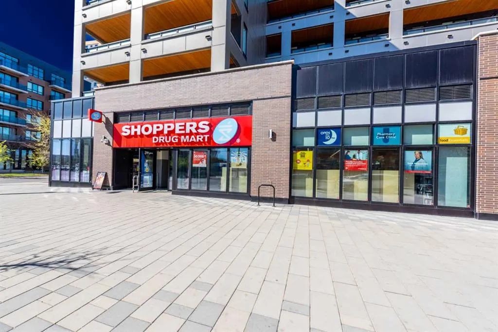 3932 University Avenue NW, #214