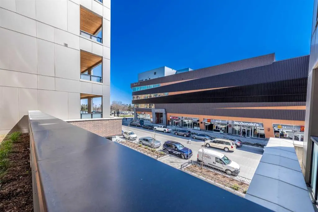 3932 University Avenue NW, #214